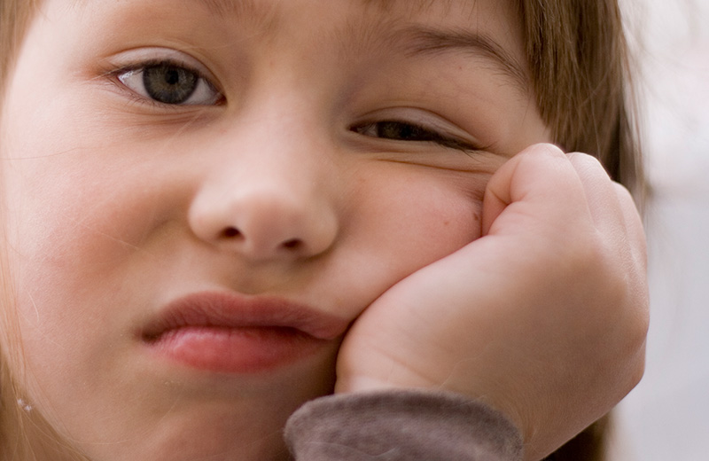 مشكلة خفيَّة في بيوتنا تؤثر على أطفالنا اليوم