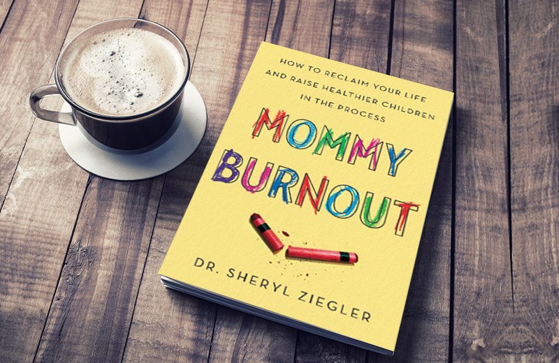 لماذا نال كتاب "احتراق الأم" صيتاً واسعاً بين الأمهات